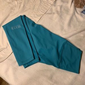 Fleo El Toro Silky Silk 25” leggings